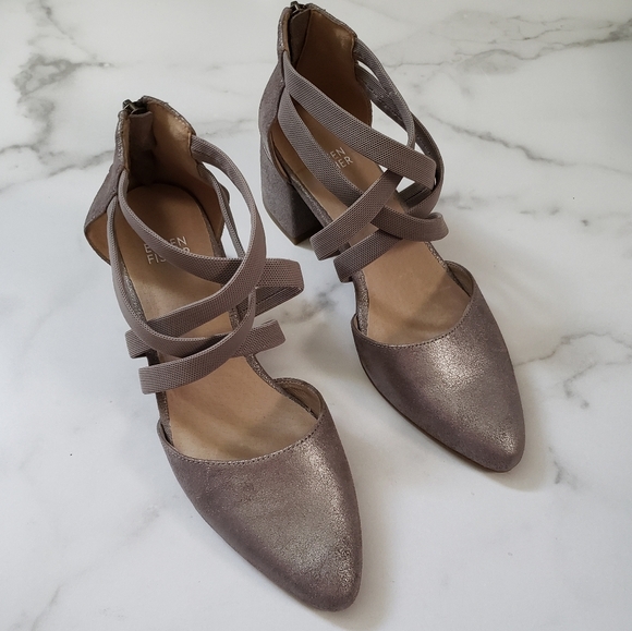 EILEEN-FISHER Juka Pump in Mica Size 7 Sandal Closed Toe Metallic Block - Picture 3 of 8